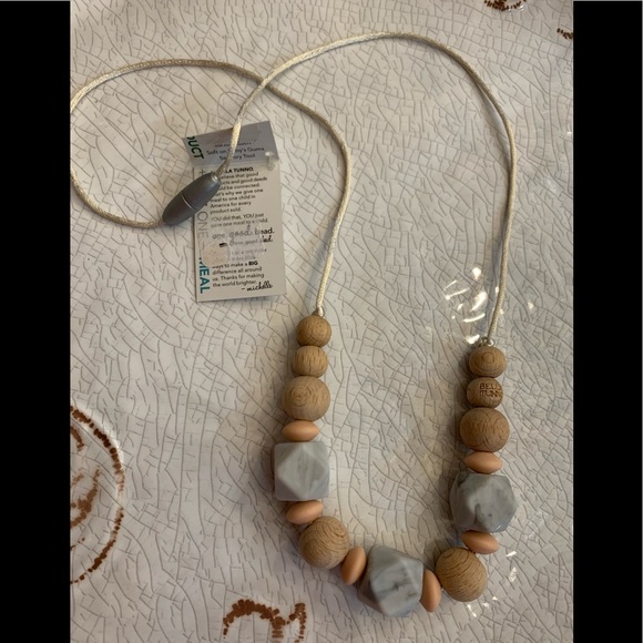 Bella Tunno Jewelry - NWT Bella Tunno One.Good.Bead Mom Teether Necklace